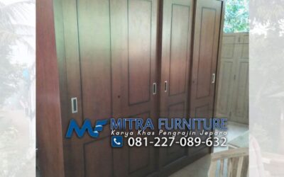 Lemari Pakaian Minimalis 4 Pintu