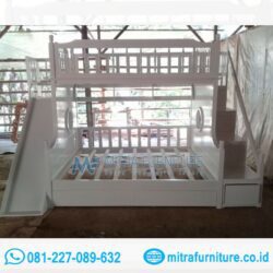 Tempat Tidur Anak Tingkat Perosotan