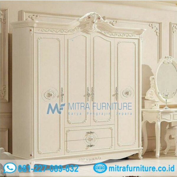 Lemari Pakaian Mewah 4 Pintu