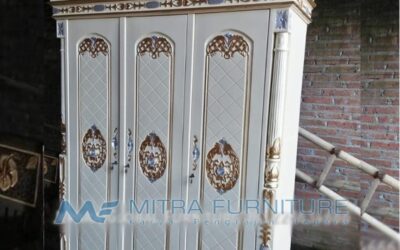 Lemari Pakaian Jati 3 Pintu Warna Putih