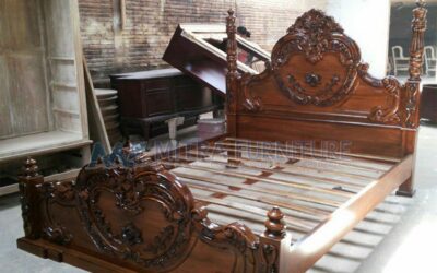 Tempat Tidur Mewah Jati Solid Ukir