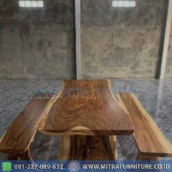 Set Meja Makan Minimalis Trembesi