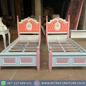 Tempat Tidur Anak Kembar