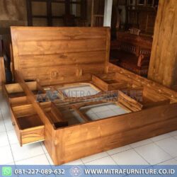 Tempat Tidur Minimalis Kayu Solid