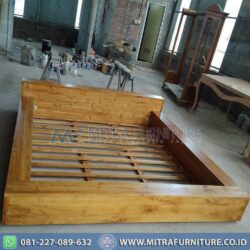 Tempat Tidur Minimalis Simple