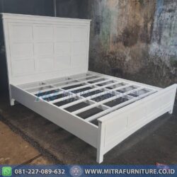 Ranjang Minimalis Elegan