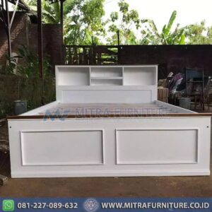 Tempat Tidur Minimalis Laci