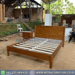 Tempat Tidur Minimalis Jati