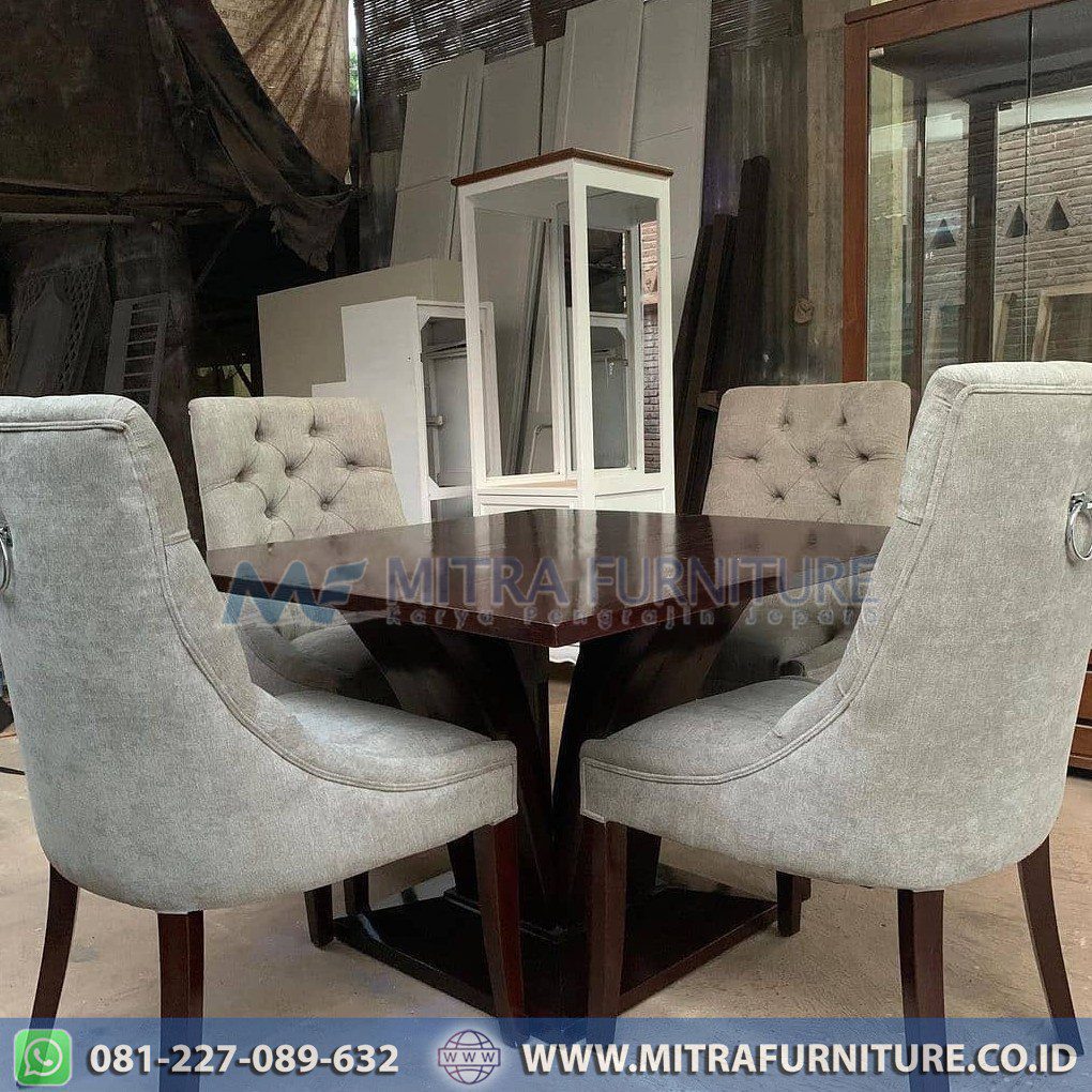 Set Meja Makan Minimalis Terbaru