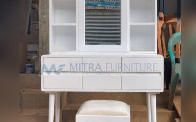 Meja Rias Minimalis Elegan