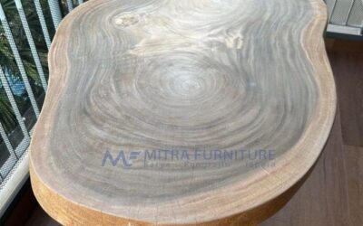 Meja Kayu Trembesi Bentuk Oval