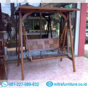 Kursi Ayunan Taman Kayu Jati