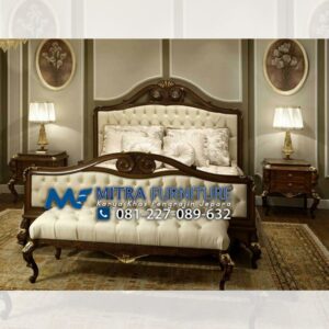 Set Kamar Tidur Mewah Klasik