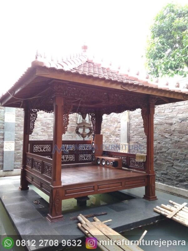 Gazebo Kayu Ukiran Klasik Gebyok Jepara