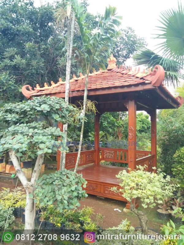 Gazebo Taman Ukiran Bahan Kayu Jati