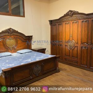 Set Kamar Tidur Kayu Jati Asli Jepara Ukuran King Size