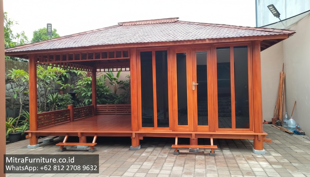 Rumah Gazebo Kayu Jati Kreativitas Desain di Batam