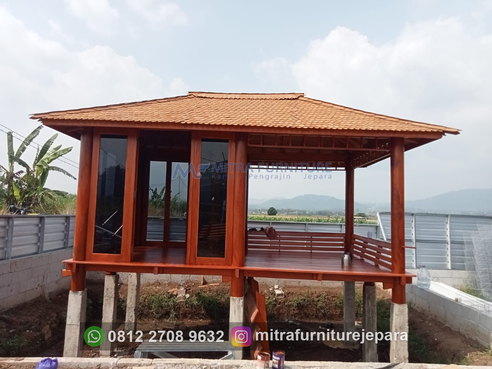 Gazebo Kayu Ukuran 3x5 Bahan Kayu Kelapa dan Mahoni Atap Genteng Sirap 1