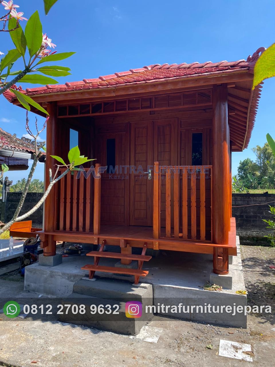 Rumah Kayu Minimalis Ukuran 3x5 Bahan Kayu Kelapa dan Mahoni Atap Genteng Sirap 1