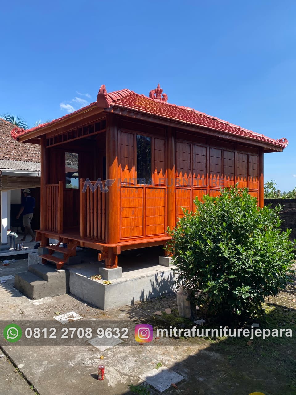 Rumah Kayu Minimalis Ukuran 3x5 Bahan Kayu Kelapa dan Mahoni Atap Genteng Sirap 2