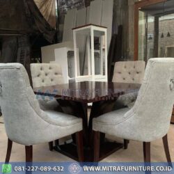 Set Meja Makan Minimalis Terbaru
