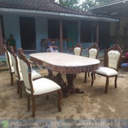 Set Meja Makan Oval Mewah 6 Kursi