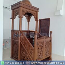 Mimbar Masjid Kayu Jati