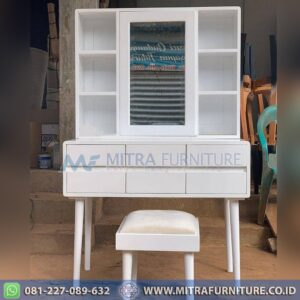 Meja Rias Minimalis Elegan