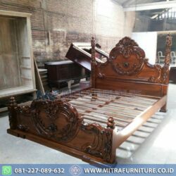 Tempat Tidur Mewah Jati Solid Ukir