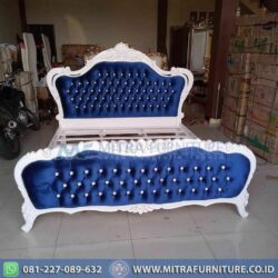 Tempat Tidur Mewah Duco Jok Biru