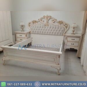 Tempat Tidur Mewah Ukir Terbaru